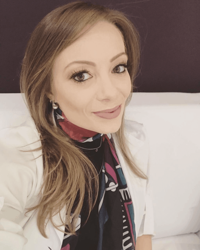 Vanessa Ponstinnicoff de Almeida​ - Núcleo de Estudos de Obesidade (NEO) do IPQ-HCFMUSP
